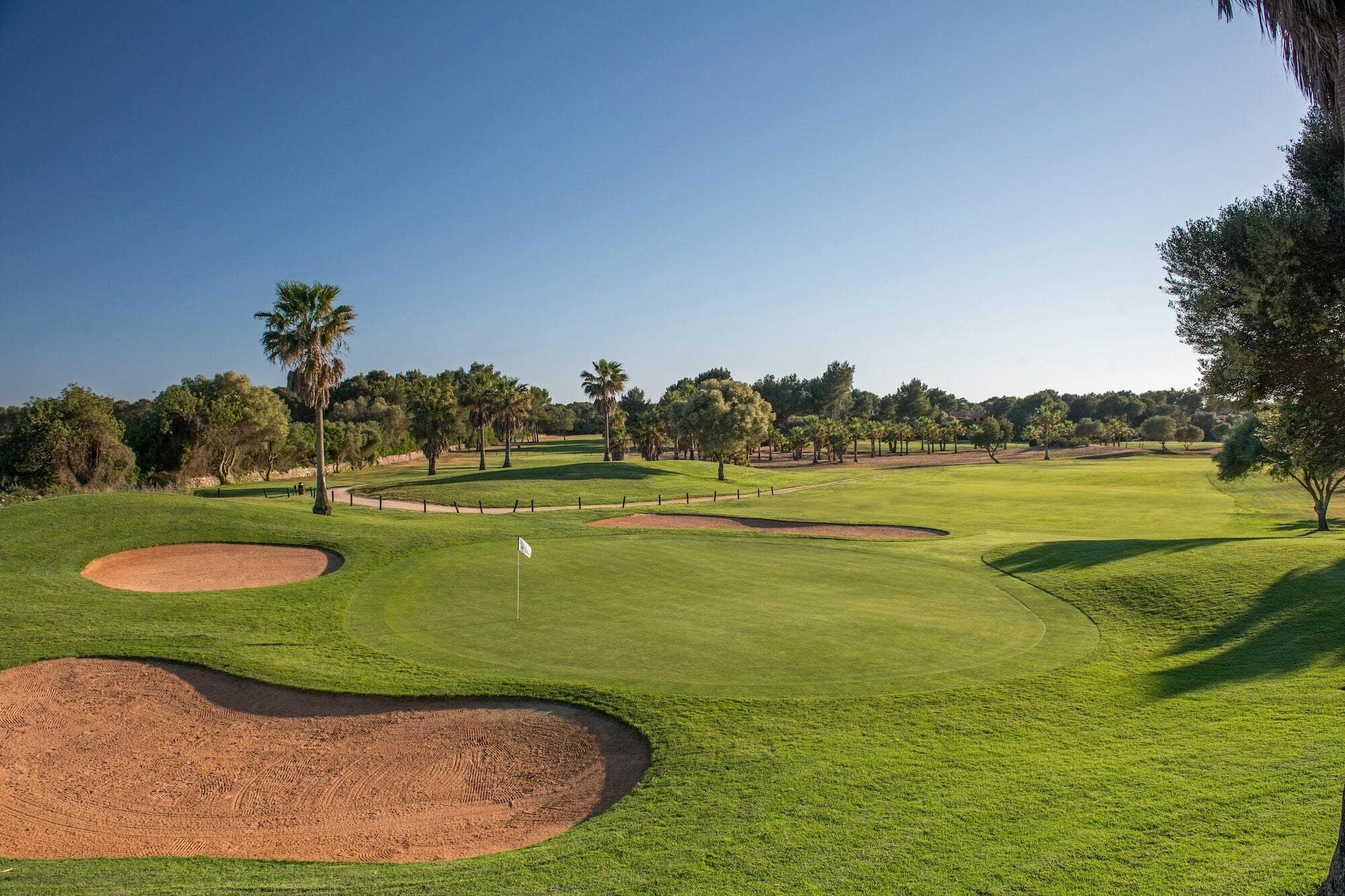 Golf Son Antem East